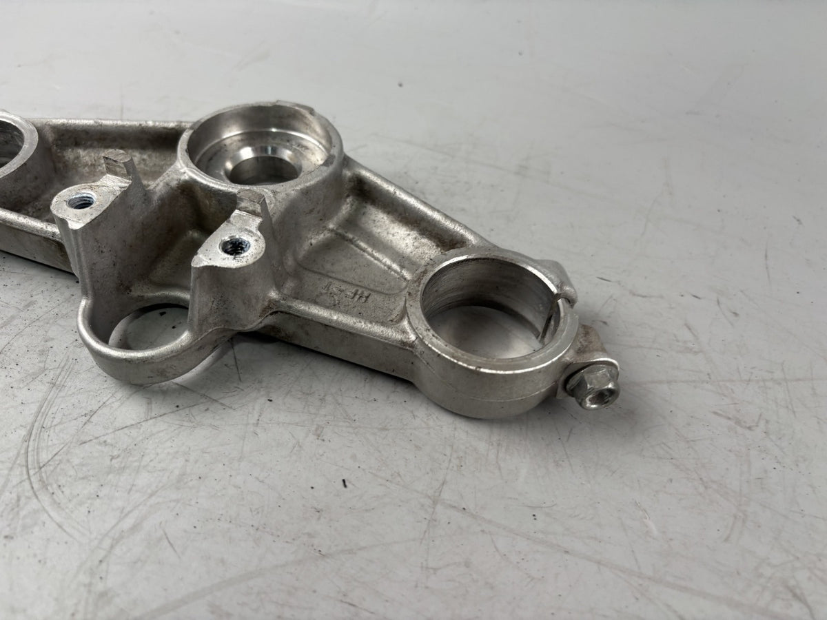 Honda VFR750 F Rc36/2 Gabelbrücke Bridge oben obere Verbindung