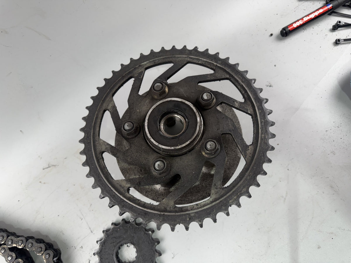 Triumph Tiger 900 T400 Kettensatz Kettenkit Chain Ritzel Chain