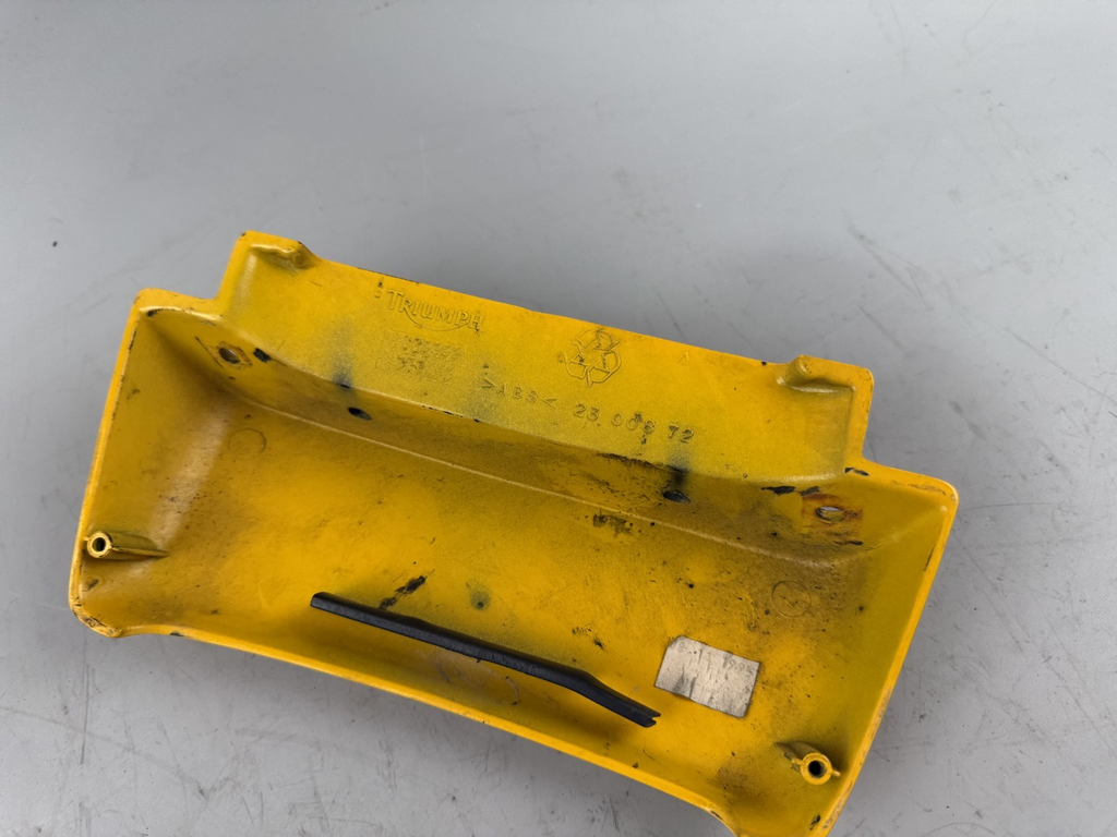 Triumph Daytona 1200 T300D Abdeckung Deckel Verleidung Cover hinten back