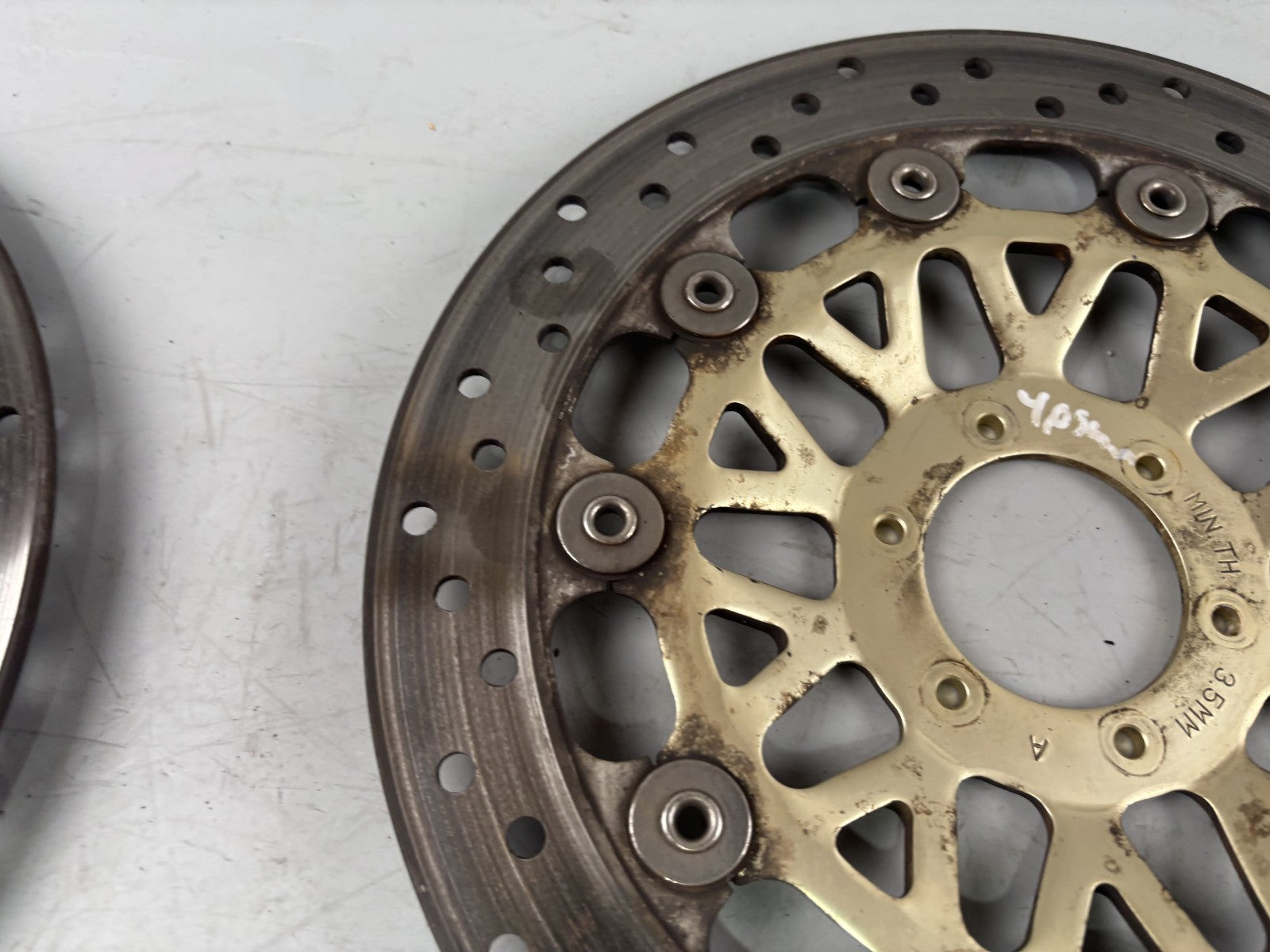 Honda VFR750 F Rc36/2 Bremsscheibe Bremsscheiben Brake Disc vorne front 4,05mm