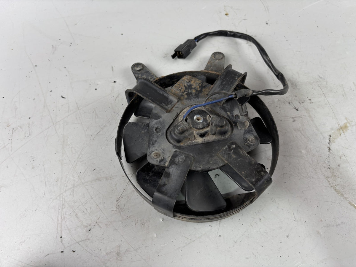 Yamaha FZS600 Fazer RJ02 Ventilator Lüfter Lüftung Kühler Cooler