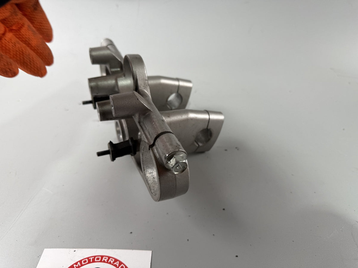 Suzuki GSF600 GN77B Bandit obere Gabelbrücke Bridge Handlebar Lenker