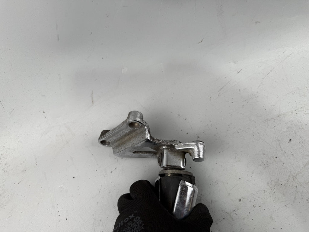 Honda CMX450 Rebell PC17 Fußraste Foot Stp Hangers vorne rechts right