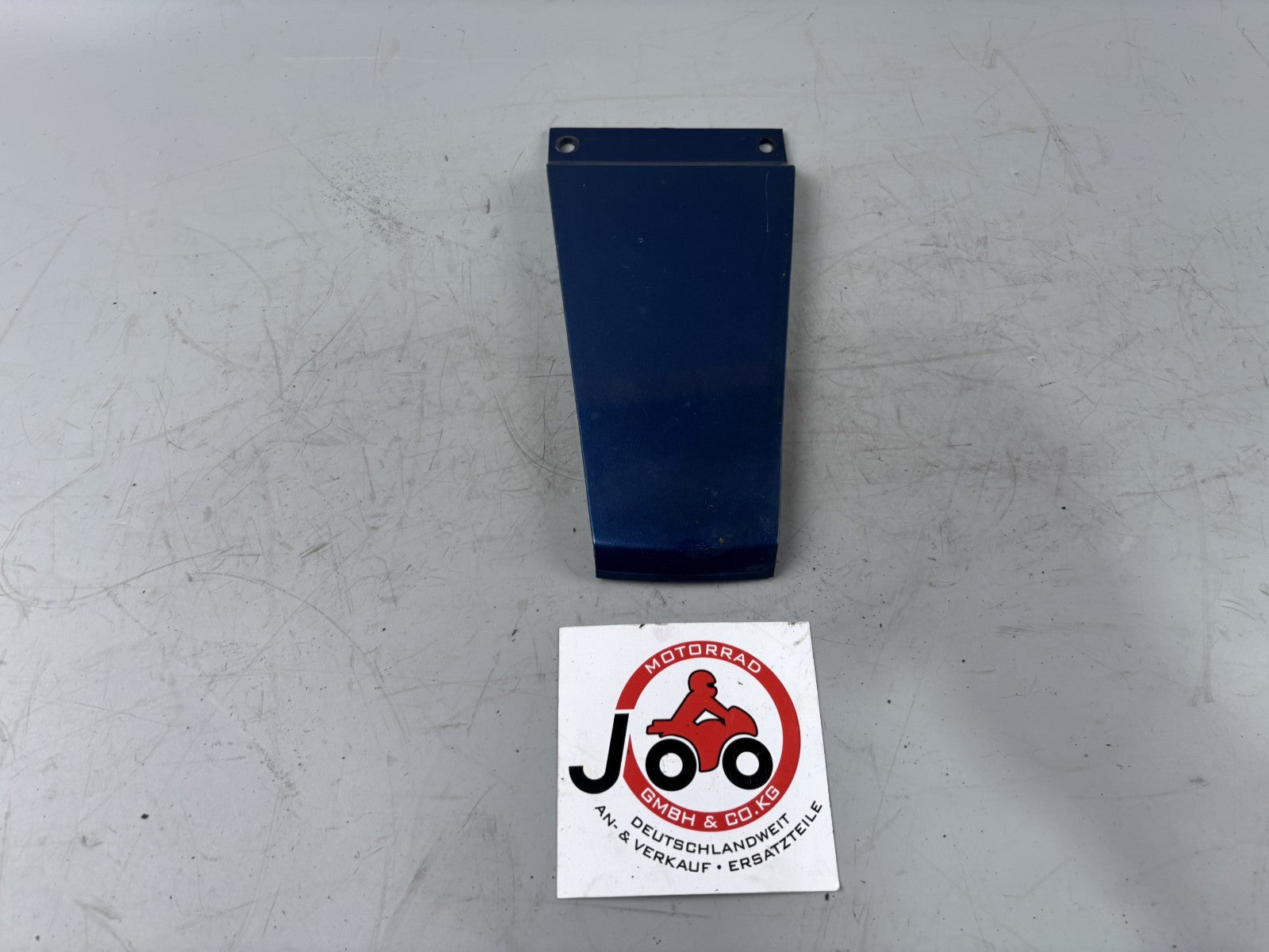 Suzuki RF 600 R GN76A Innenverkleidung hinten mitte Cover Abdeckung Heck Bürzel