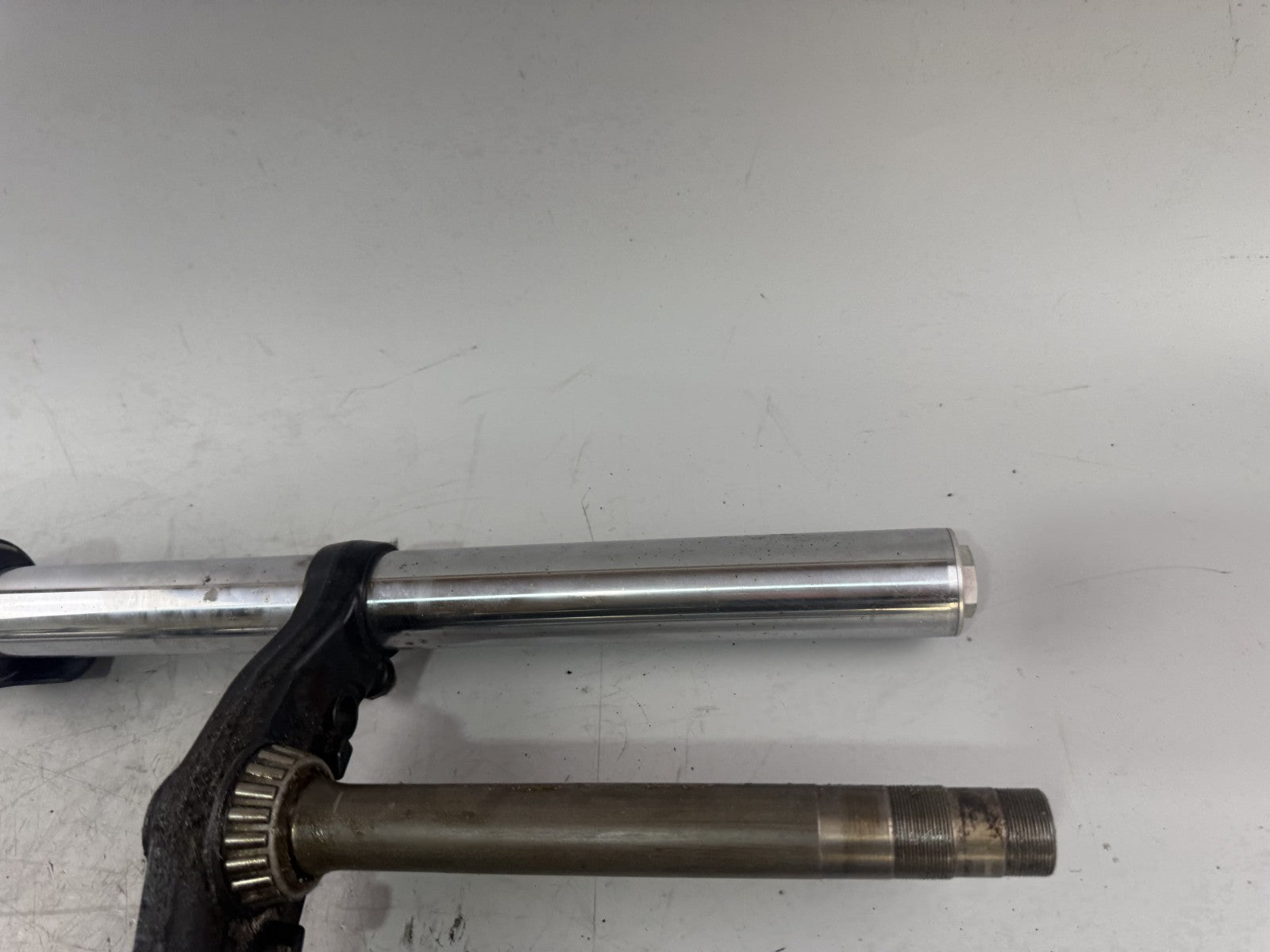 Honda CBF 600 S PC38 Gabel Standrohr Tauchrohr Fork Absorber front vorne