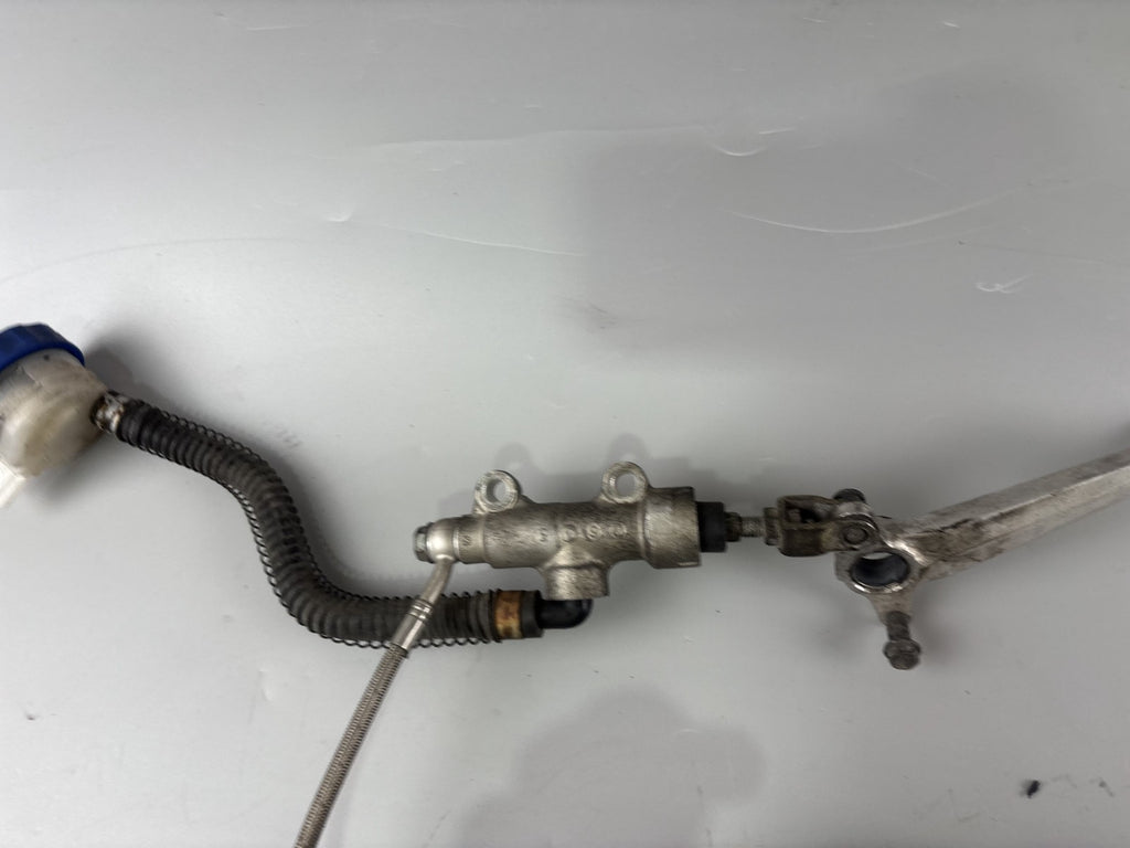 Kawasaki ZZR600D ZX600D Bremse Bremsanlage Brake Sattel hinten back Pumpe
