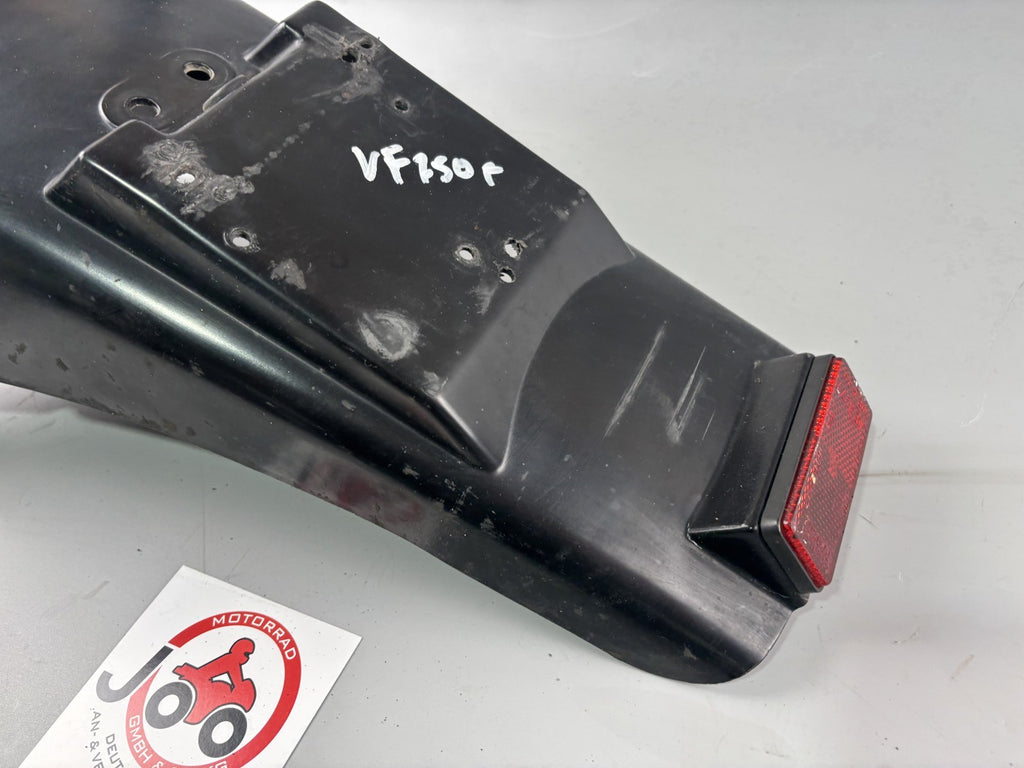 Honda VF 750 F RC15 Radlauf Kennzeichenhalter Heck Fender Spritzschutz