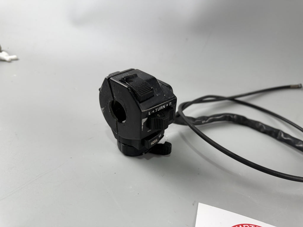 Yamaha XS 400 12E Lenkerarmatur Lenkerschalter Switch Electric links left