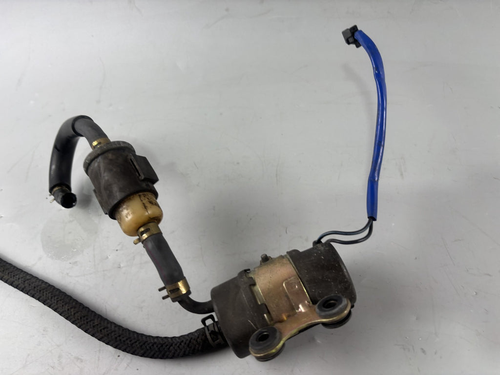 Yamaha XJ 900 Diversion 4KM Benzinpumpe Fuel Pump Gas Gasoline Kraftstoff