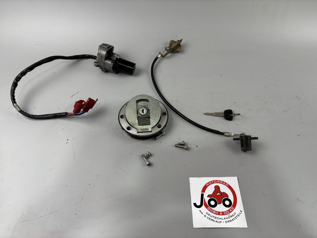 Yamaha FZS600 Fazer RJ02 Schlosssatz Key Lock Zündschloss Tankschloss Sitz Seat