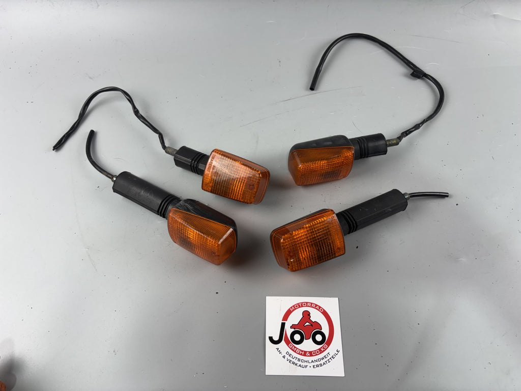 Suzuki GSF600 GN77B Blinkerset Blinkerpaar Turn Signal Lighters vorne hinten