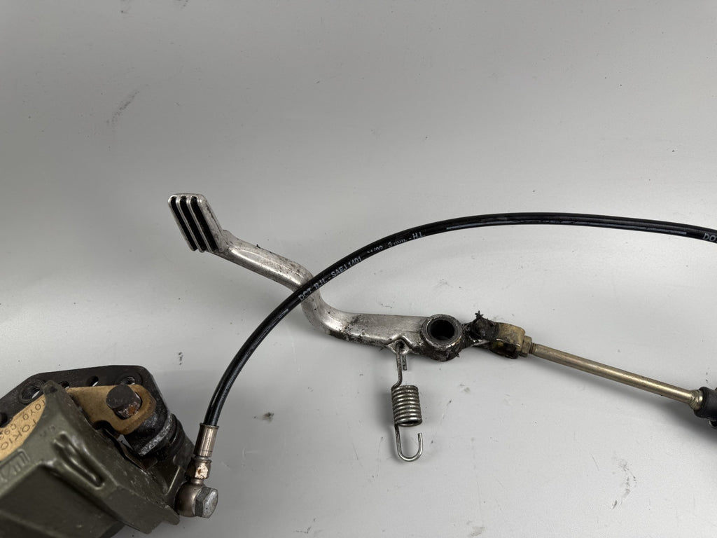 Kawasaki GPZ 900 R ZX 900 A Ninja Bremse Bremsanlage Brake Sattel Pumpe hinten