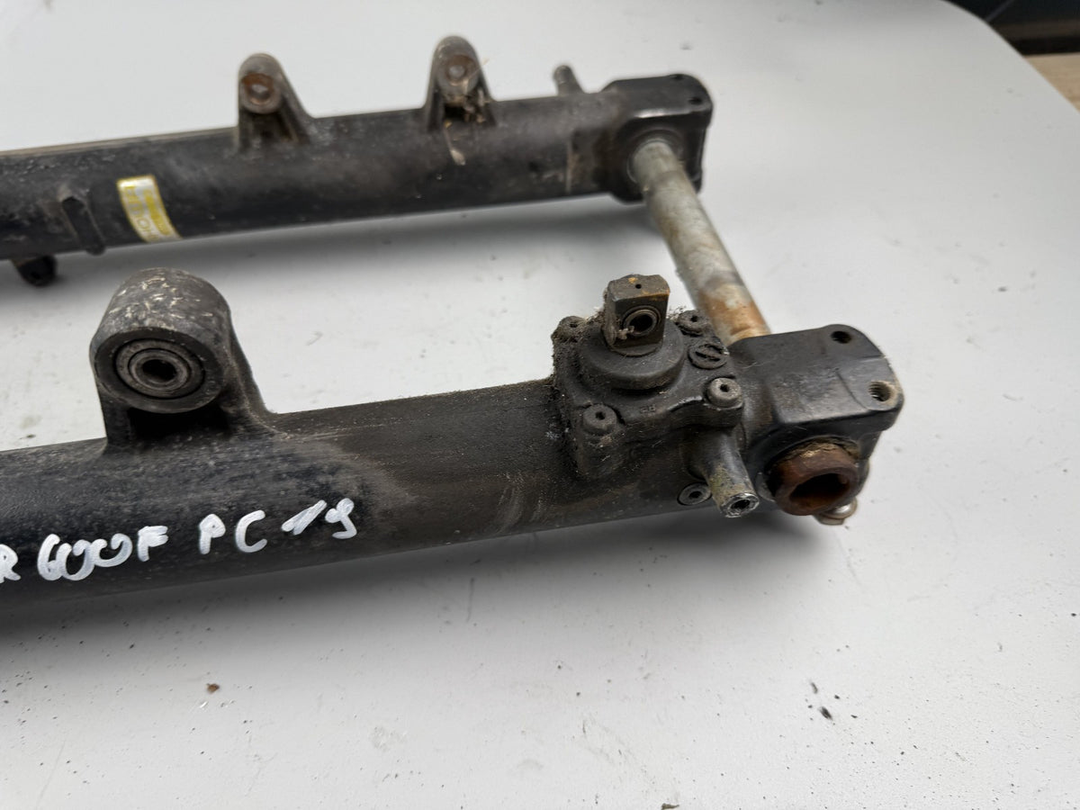 Honda CBR 600 F PC19 Gabel Tauchrohr Standrohr Federung vorne front