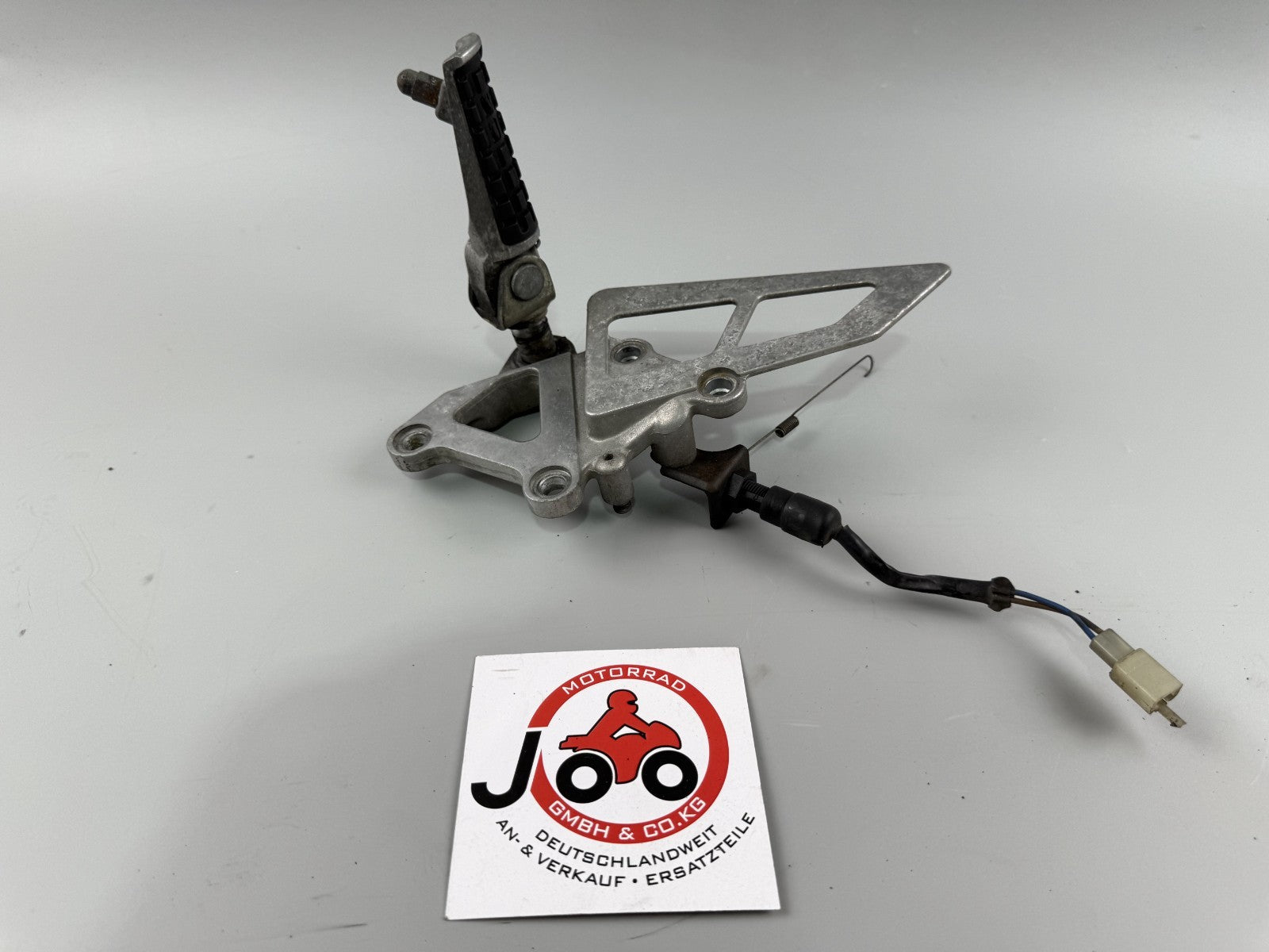 Kawasaki ZX-6R ZX600F Fußraste vorne Fahrerraste Foot Hangers rechts right