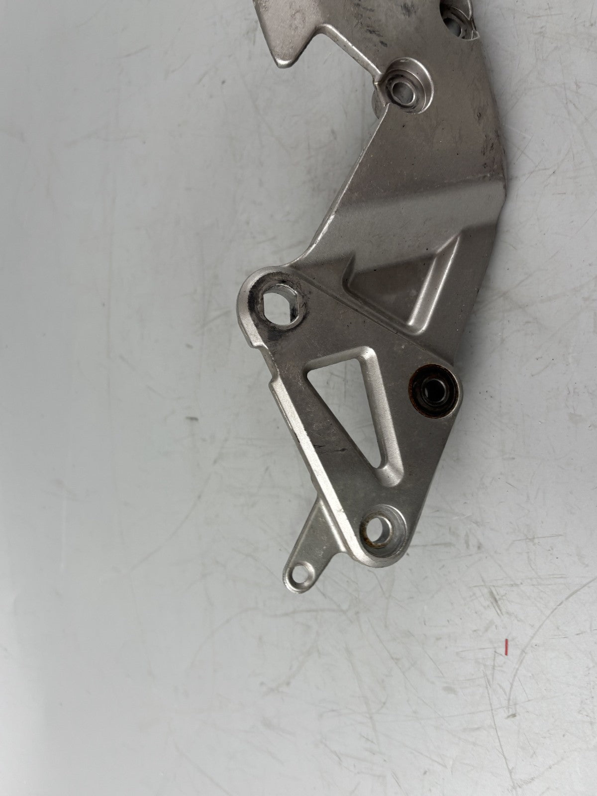 Suzuki RF 600 R GN76A Fußraste Fußrastenhalteplatte Foot Step Hanger