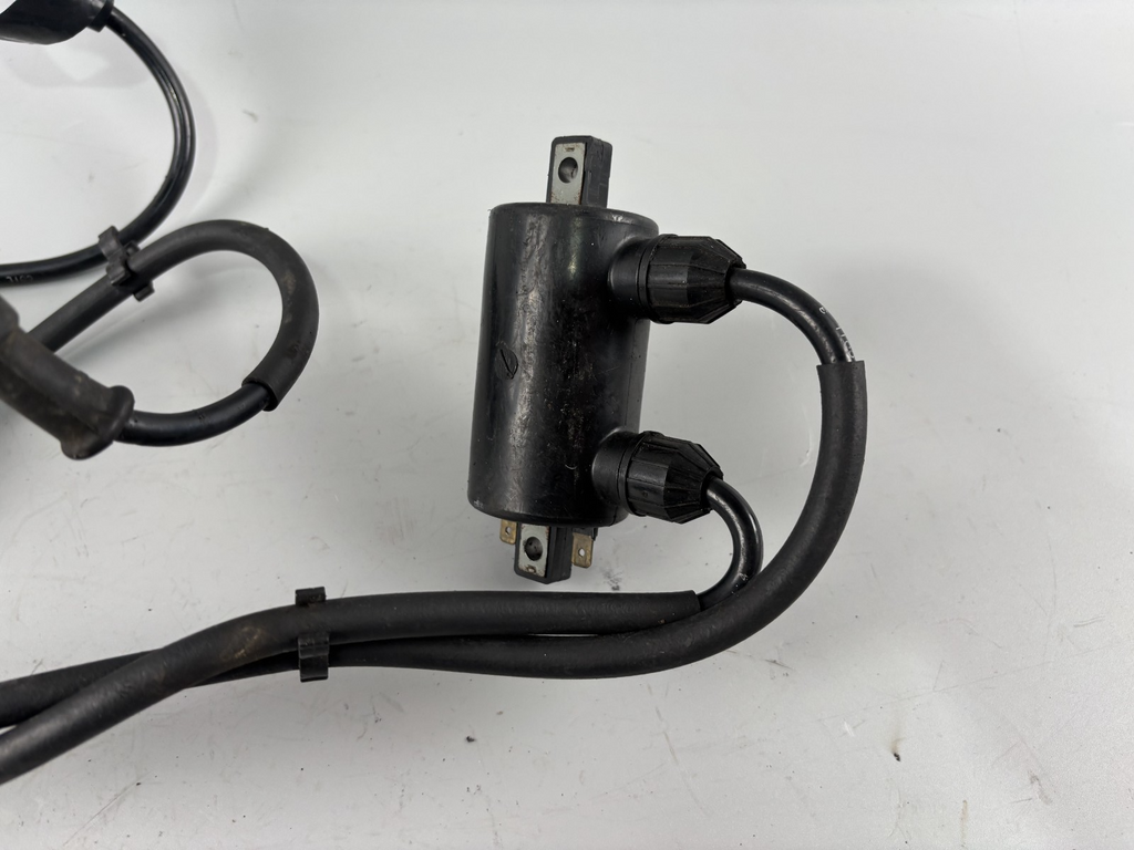 Honda VF 750 F RC15 Zündspule Zündstecker Zündung Ignition Zündkabel