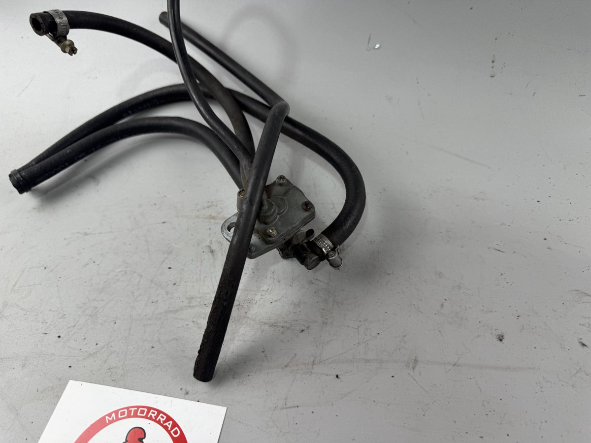 Suzuki GS 500 E GM 51 B Benzinhahn Fuel Ventil Gas Gasoline