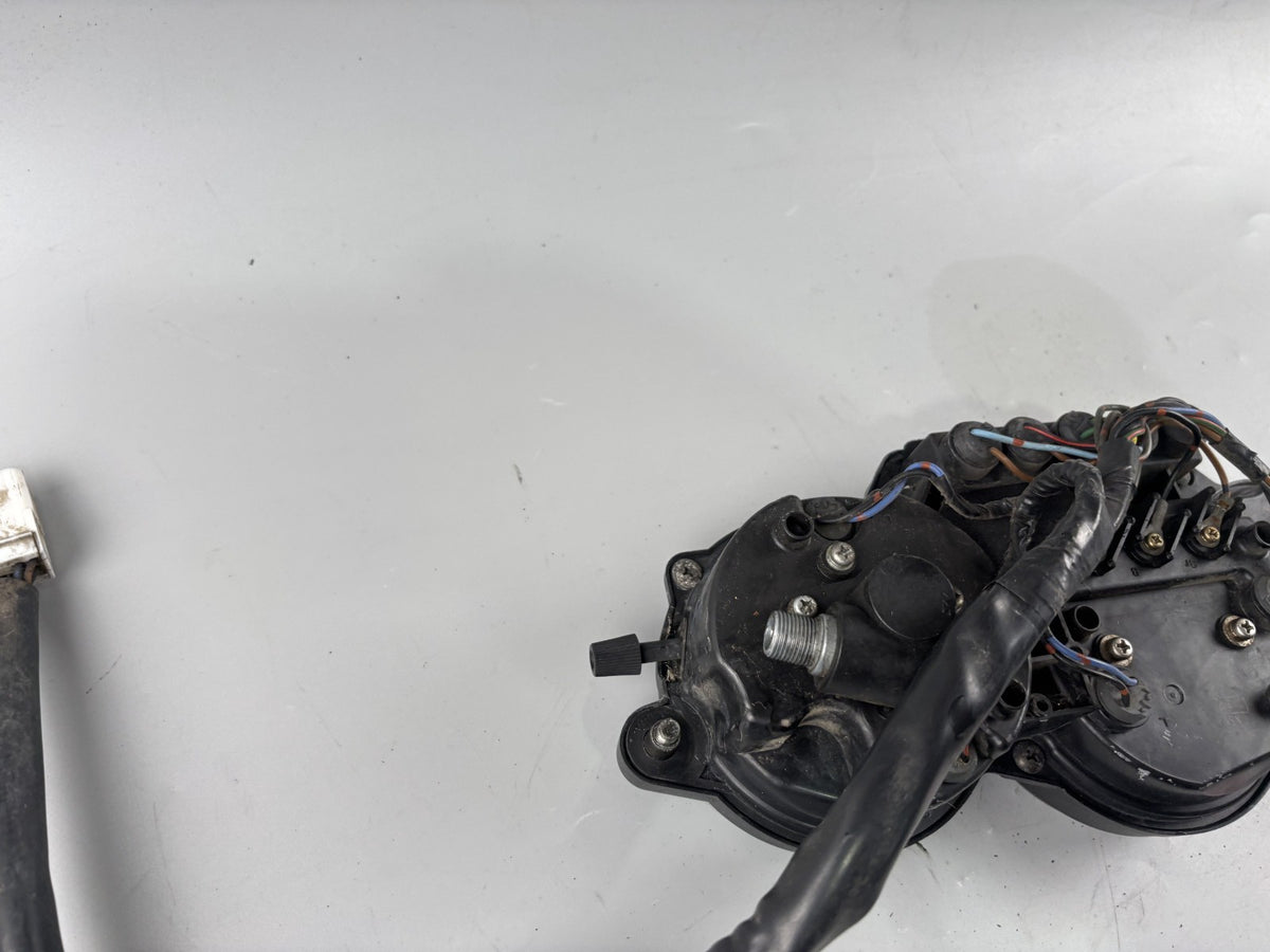 Yamaha YZF 1000 R Thunderace Tacho Cockpit Instrumente DZM Drehzahlmesser