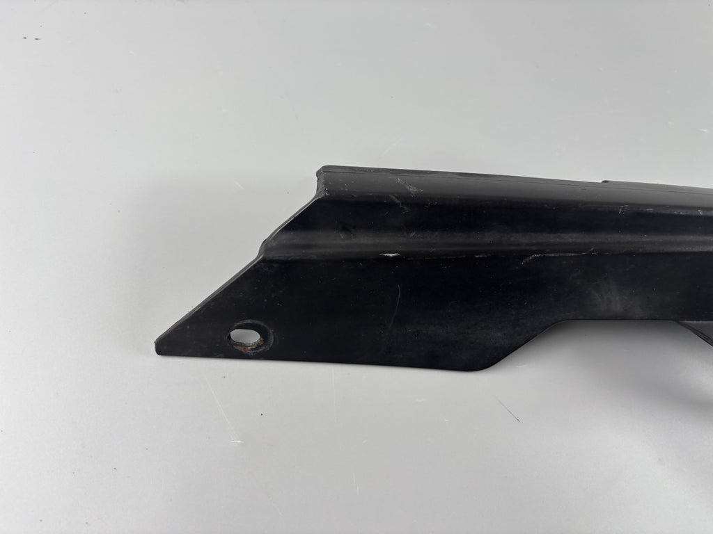 Suzuki GSF600 GN77B Kettenschutz Chain Cover Abdeckung Verkleidung