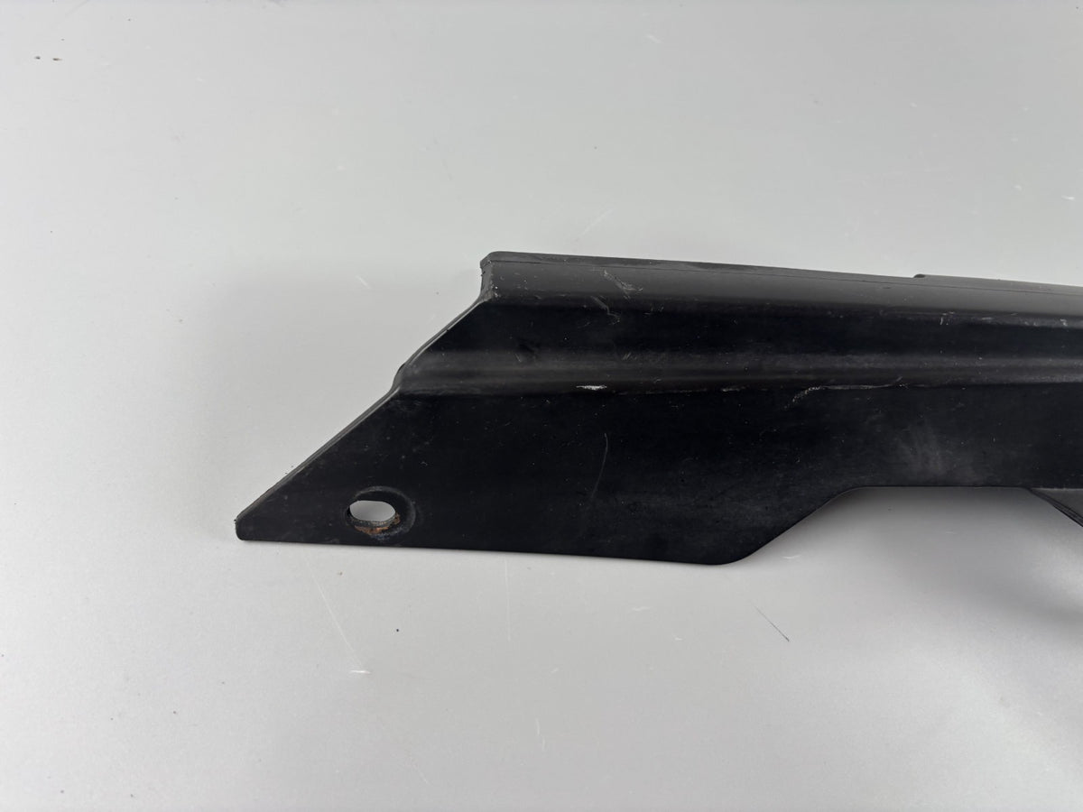 Suzuki GSF600 GN77B Kettenschutz Chain Cover Abdeckung Verkleidung