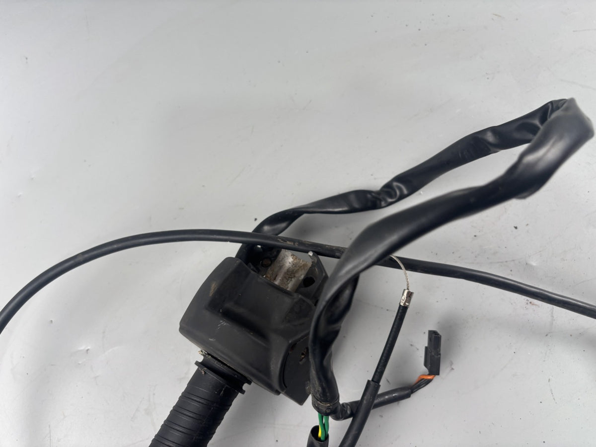 BMW F 650 CS Scarver Lenkerschalter rechts right Lenkerarmatur Switch Electric