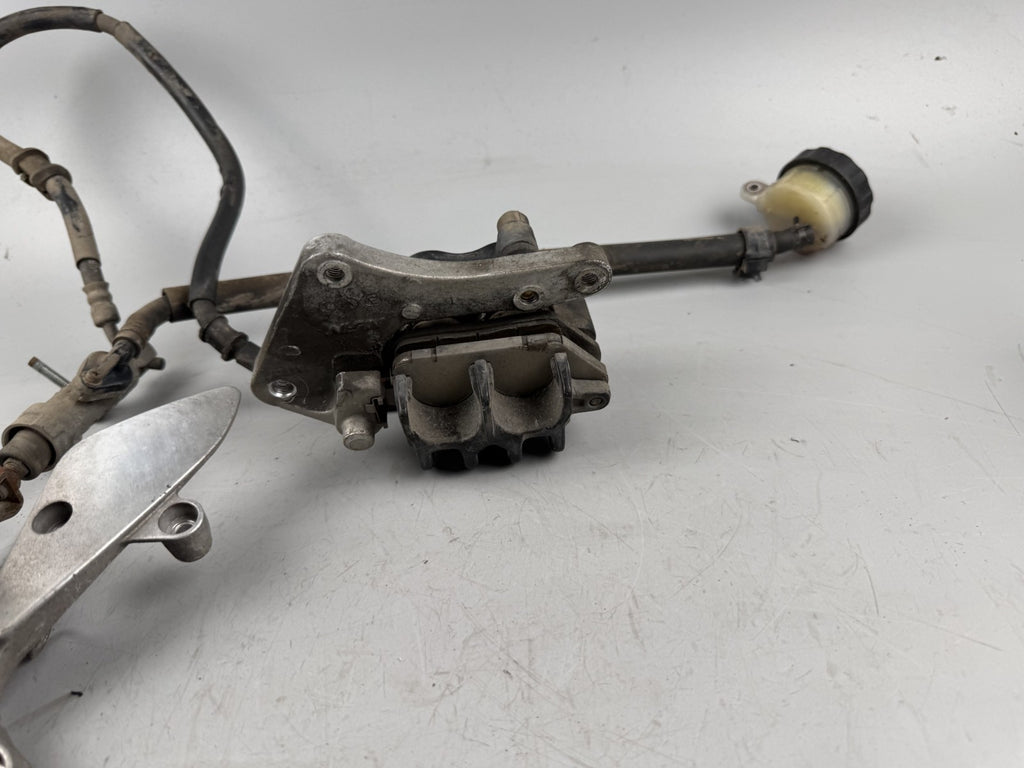 Honda VFR750 F RC36/1 Bremsanlage Brake Bremse hinten back Sattel Pumpe