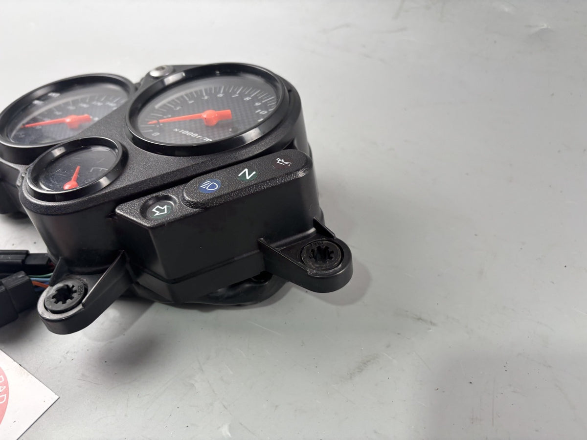 Honda CB 600 F Hornet PC34 Tacho Speedometer Cockpit Instrumente DZM Drehzahl