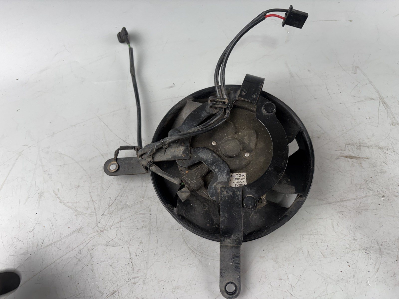 Honda CBF 600 S PC38 Lüfter Lüftung Cooler Ventilator