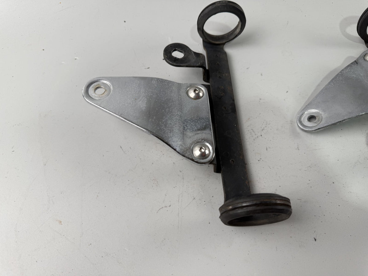Suzuki GSF600 GN77B Bandit Scheinwerfer Halter headlight holder
