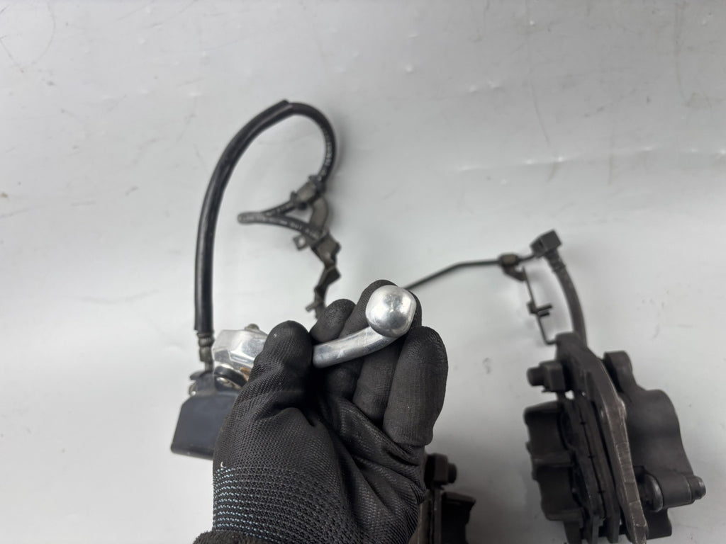 Honda CB 600 F Hornet PC34 Bremsanlage Bremse Brake Sattel Pumpe vorne front