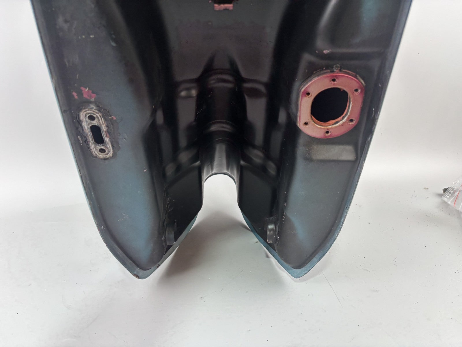 Kawasaki Z 750 GT KZ750P Tank Benzintank Kraftstofftank Fuel Gas Gasoline