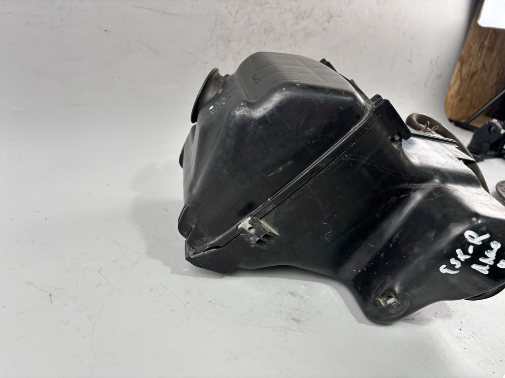 Suzuki GSX-R 1100 W GU75C Luftftilterkasten Airbox Ansaugung Luft Lüftung