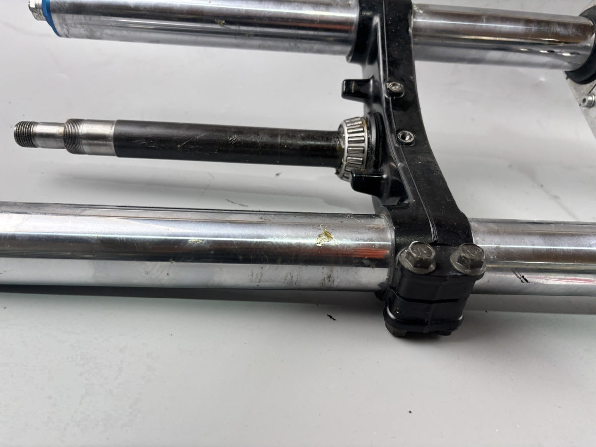 Kawasaki ZRX1100 ZRT10C Gabelbrücke Standrohr Tauchrohr Fork Absorber Shoks