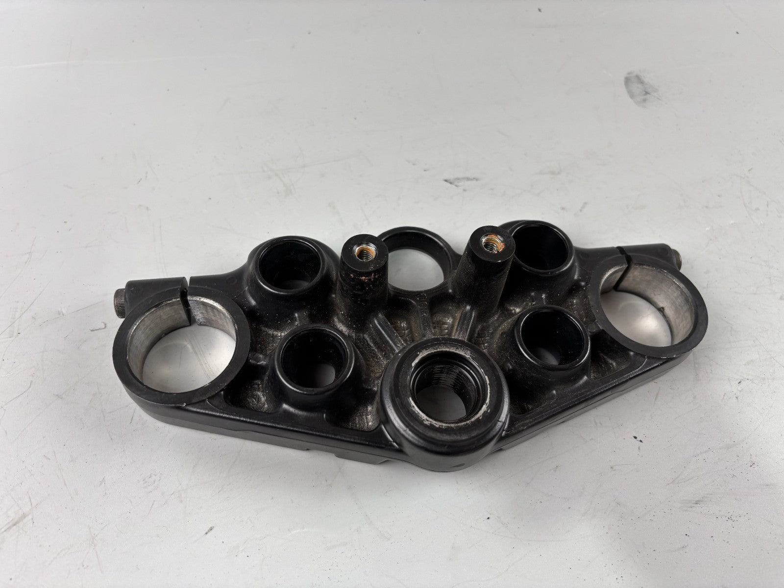 Suzuki GSX 750 F AK11 Gabelbrücke Bridge Verbindung oben obere