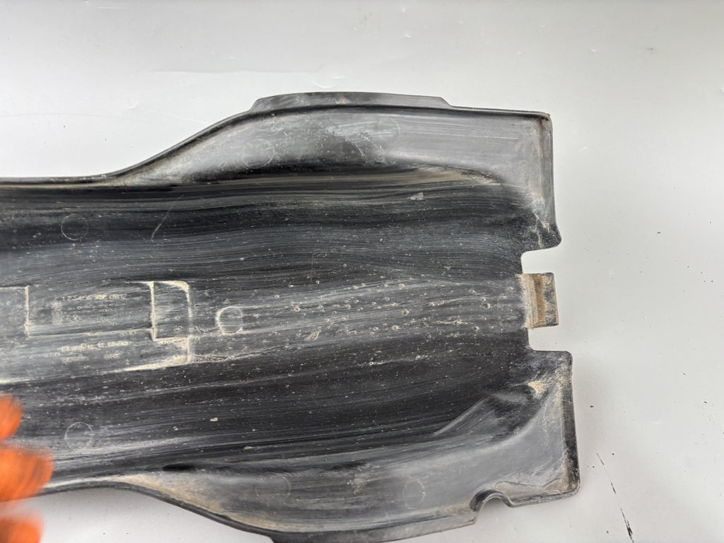 Honda CX500 C PC01 Güllepumpe Fender Radlauf Schutzblech Innenverkleidung