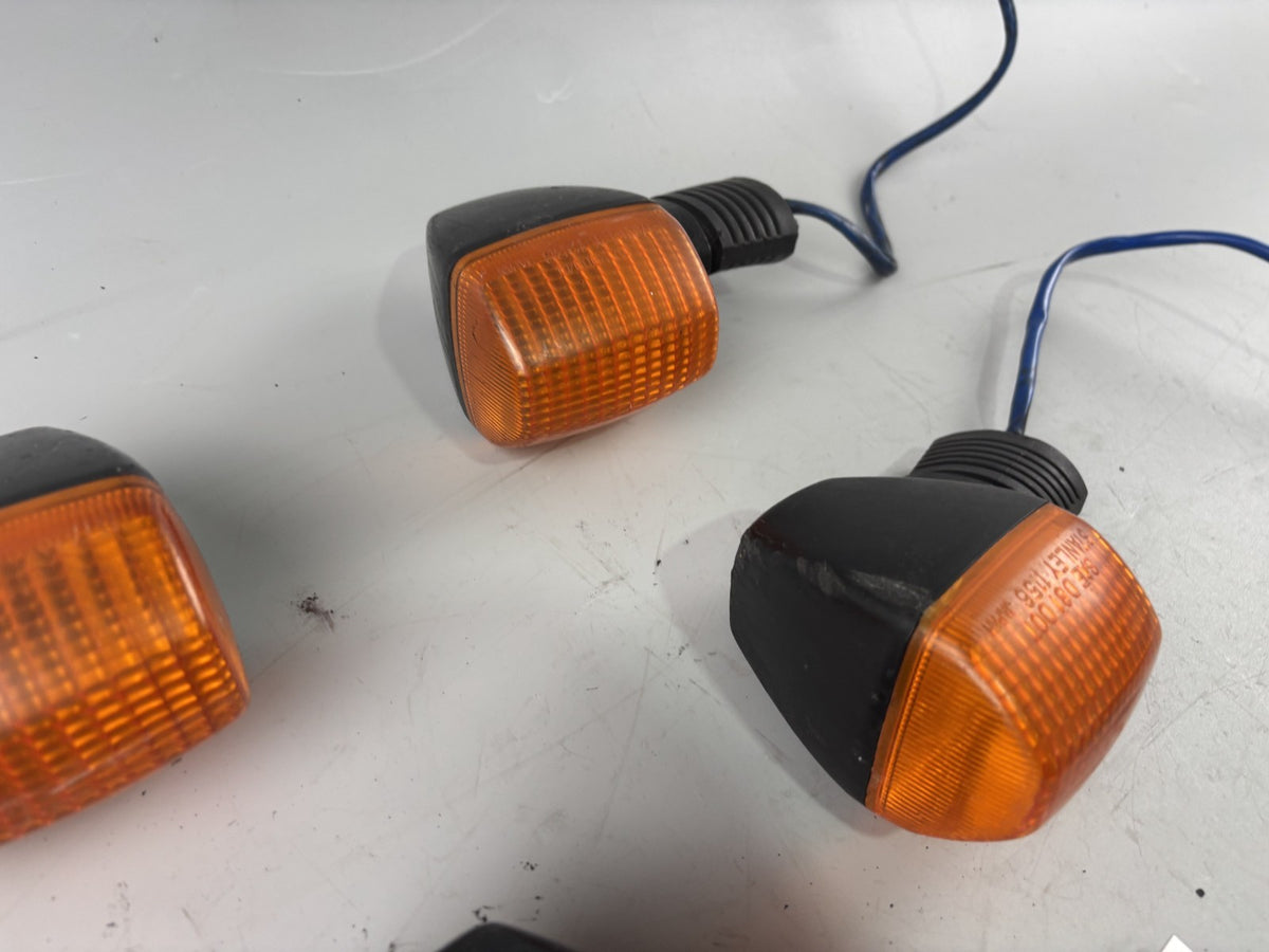 Honda VF 750 F RC15 Blinkerpaar Blinkerset Blinker Turn Signal