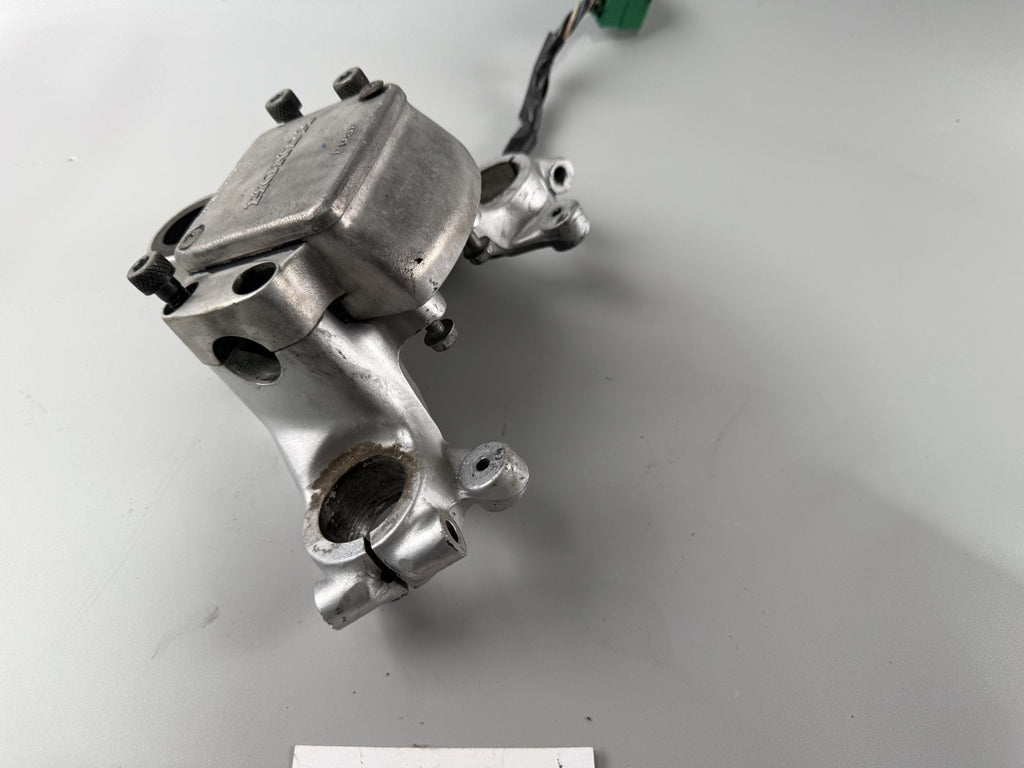 Honda CX500 Güllepumpe Gabelbrücke Bridge Halterung Holder Verbindung