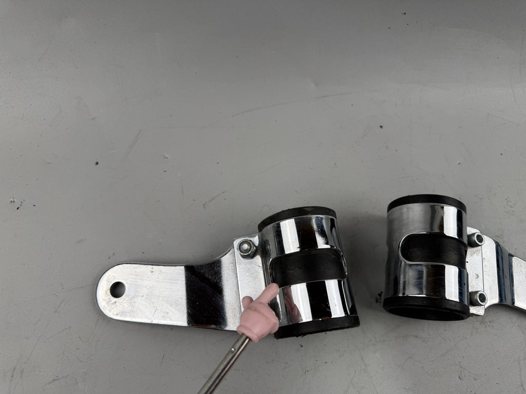 Suzuki GSX 750 AE Inazuma Blinkerhalter Scheinwerferhalter Holder Gabel