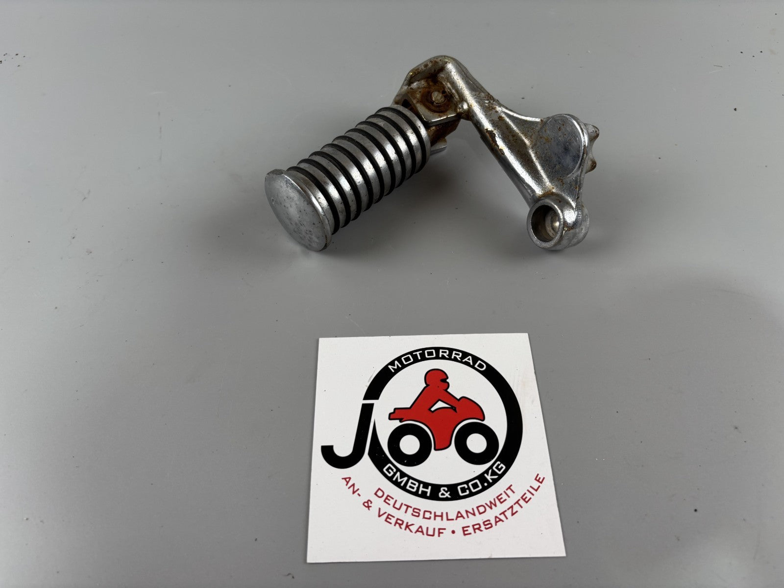 Honda CX500 C PC01 Güllepumpe Fußraste Foot Hangers vorne front links left