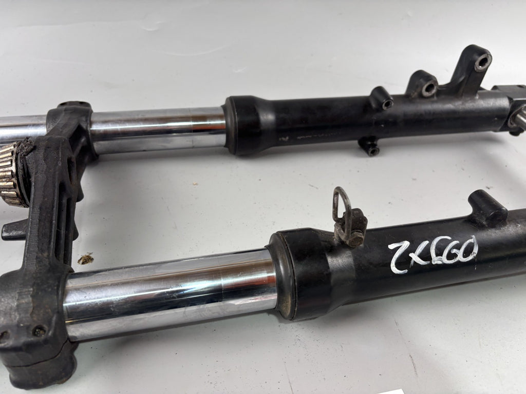 Kawasaki ZZR600D ZX600D Gabel Standrohr Tauchrohr Fork Absorber