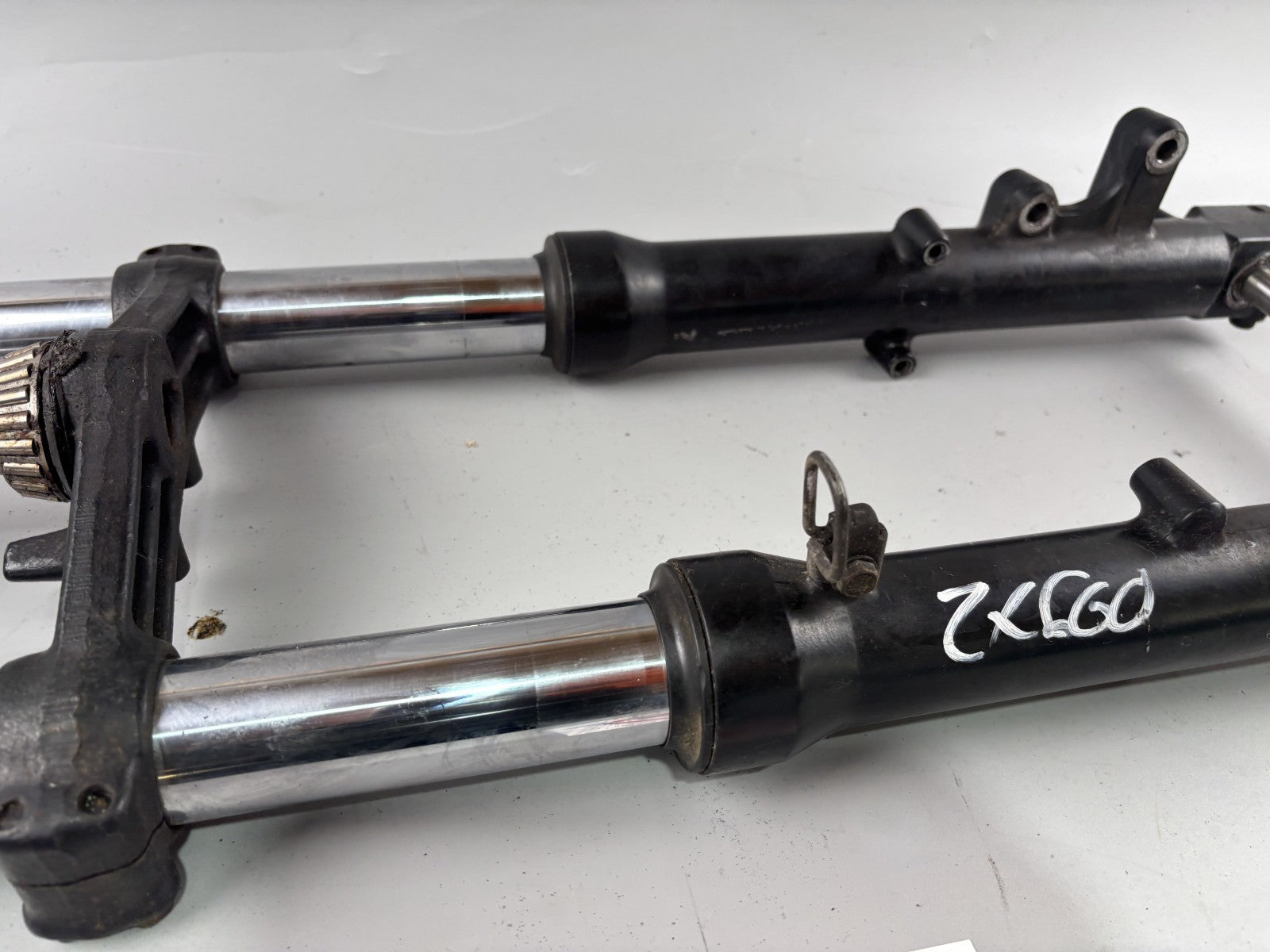 Kawasaki ZZR600D ZX600D Gabel Standrohr Tauchrohr Fork Absorber