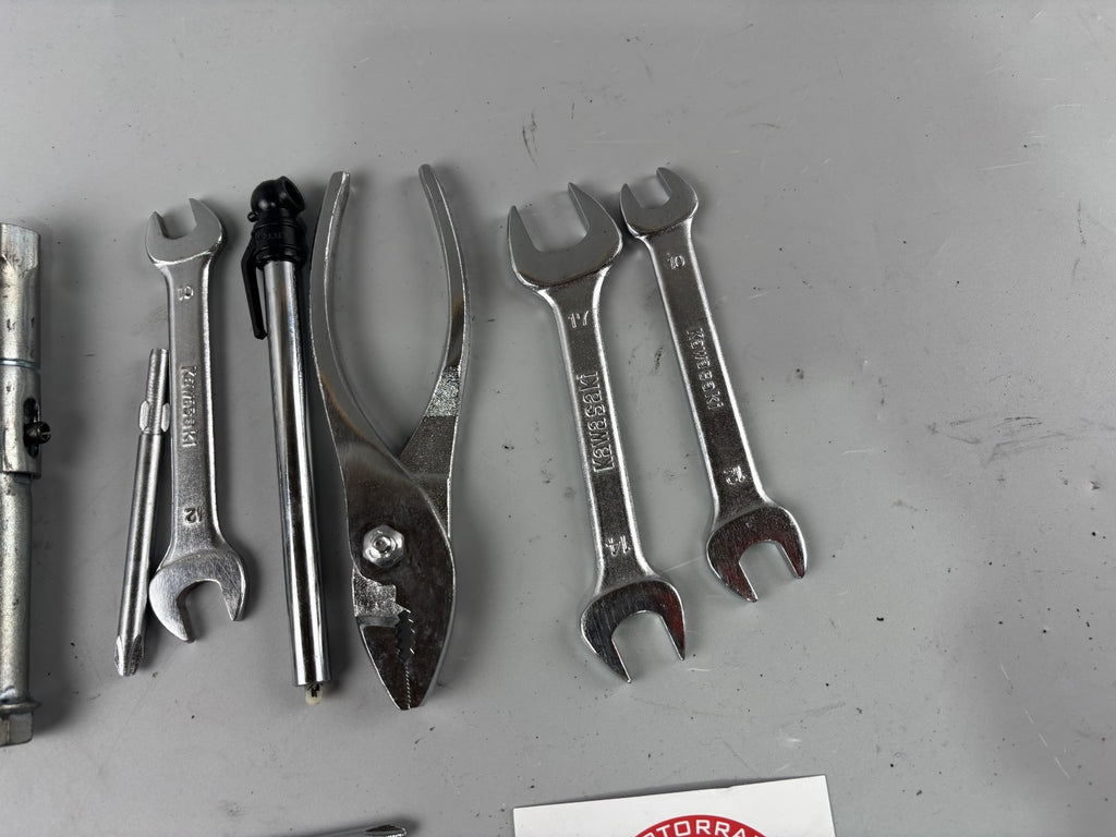 Kawasaki ZRX1100 ZRT10C Bordwerkzeug Tools Motorrad