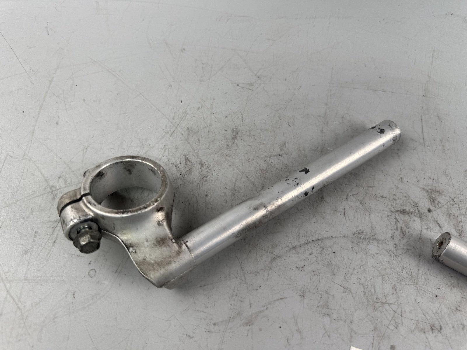 Suzuki GSX-R 600 SRAD AD 97-00 Stummellenker Handlebar Lenker Holder rechts link