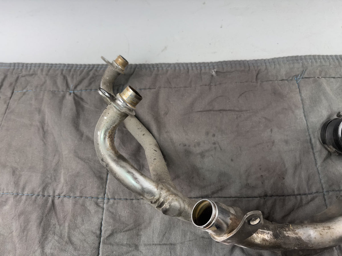 Honda CBR 1000F SC24 Wasserpumpe Waterpump Leitung Pipeline Motor Engine