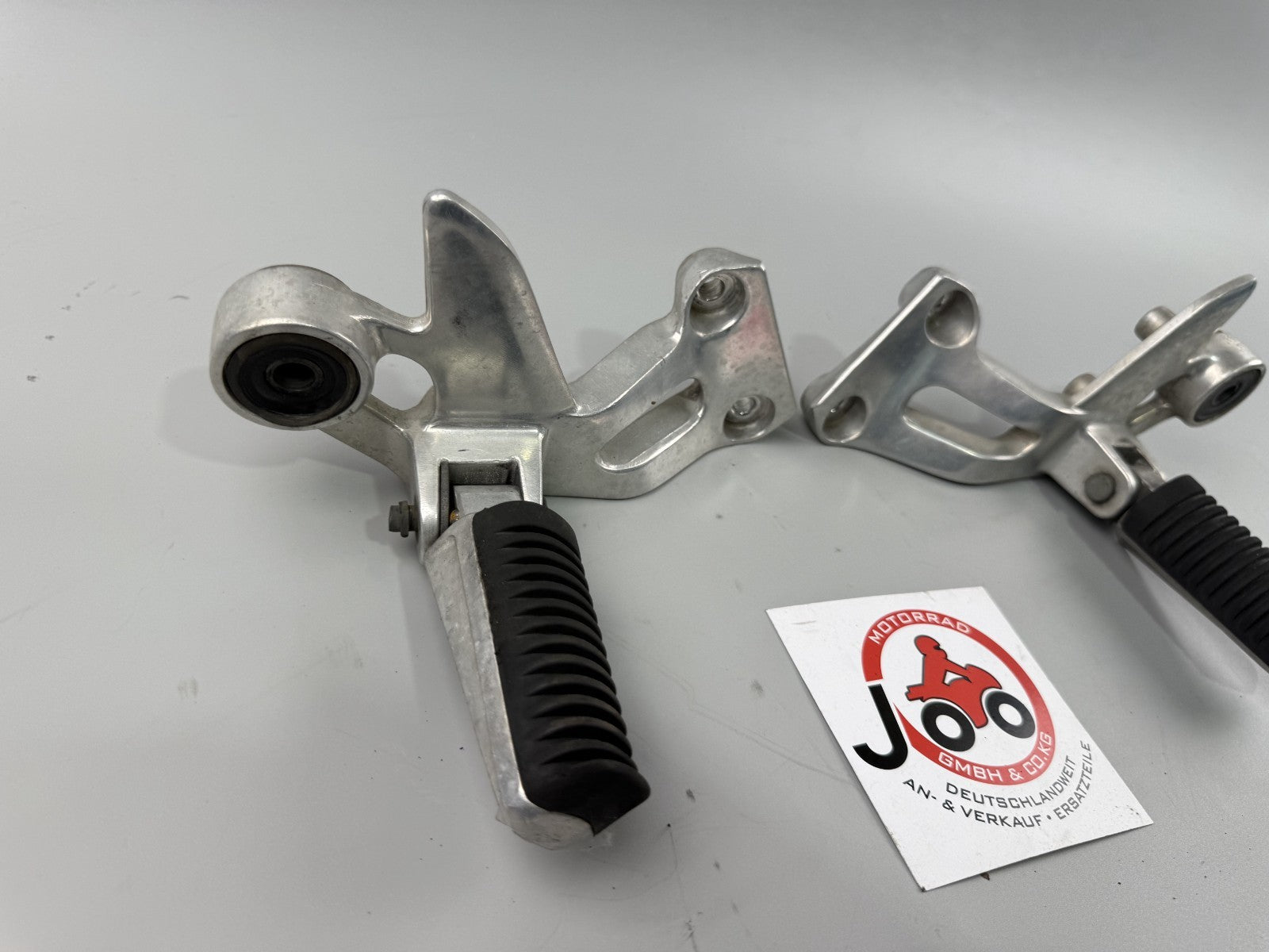 Yamaha XJ900 Diversion 4KM Fußrasten Soziusfußraste Hangers Foot Step hinten