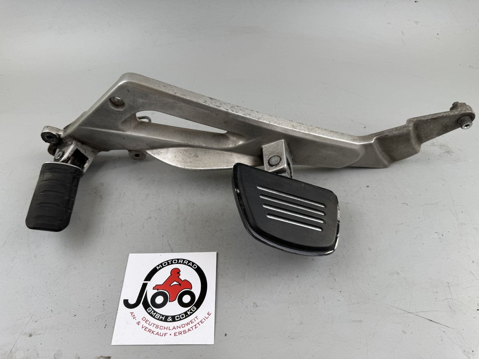 Honda NT650V Deauville RC47 Fußrastenanlage Foot Step Hangers Pedal Fußraste