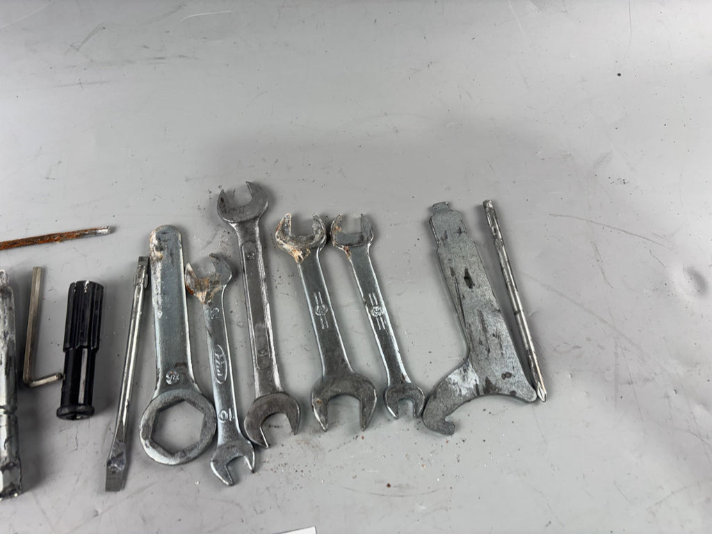 Honda CB 600 F Hornet PC34 Bordwerkzeug Tools Tasche