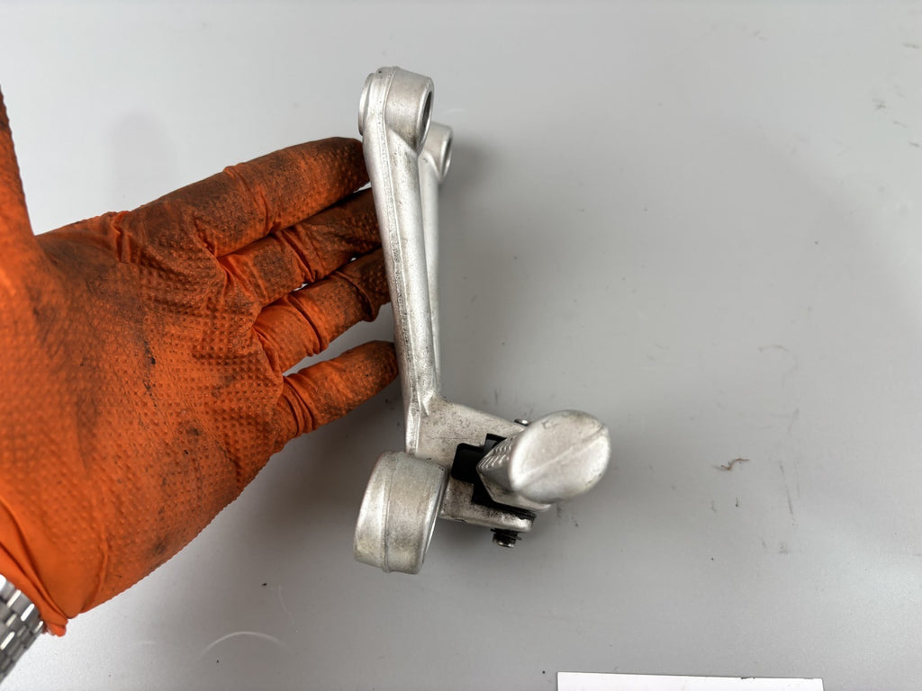 Triumph Daytona 955 T 595 Soziusfußraste Fußraste Foot Hangers rechts right