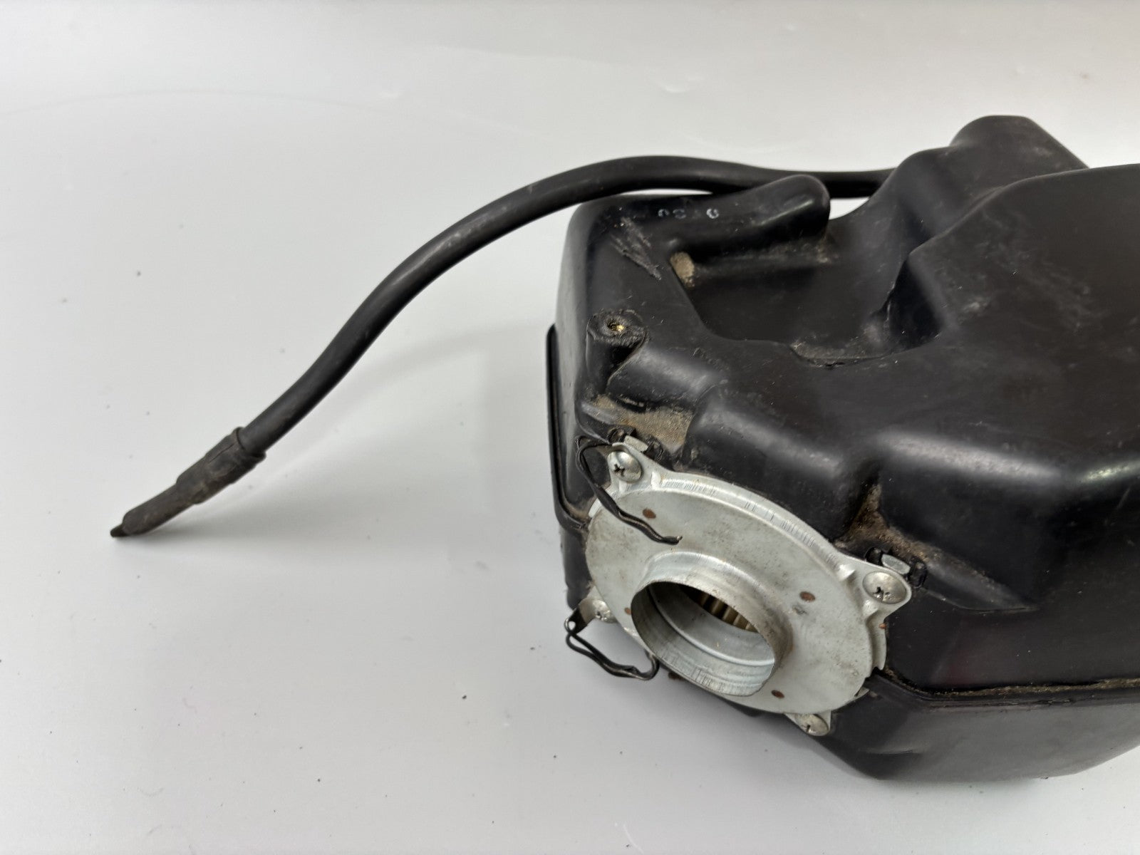 Suzuki GS 500 EU GM51B Luftfilterkasten Airbox Ansaugung Vergaser Luft Air