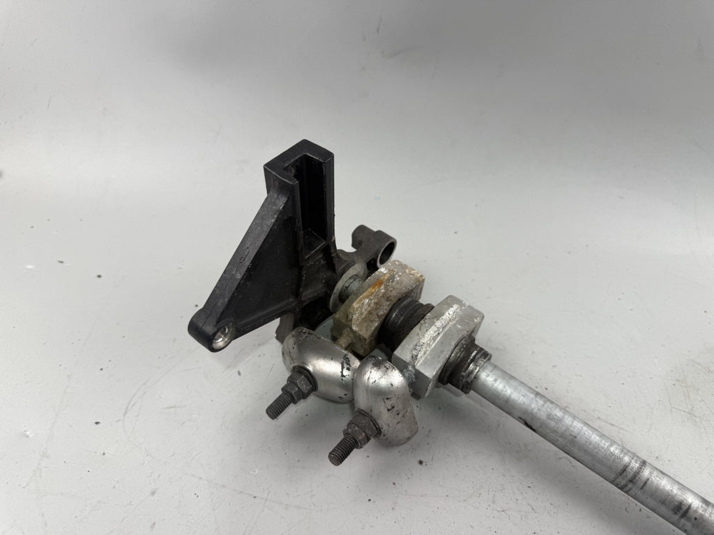 Kawasaki ER 6 N ER650A Achse Steckachse Hinterradachse Kettenspanner